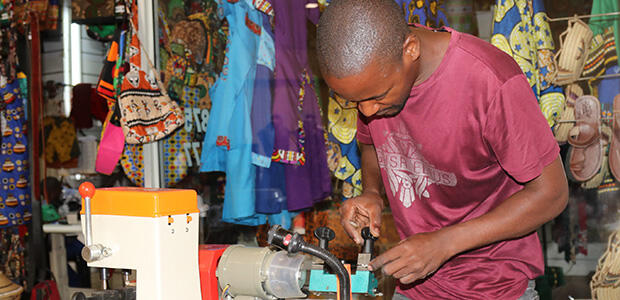 Man working, Zambia, search image. Image: Jean Mandela / UNU-WIDER